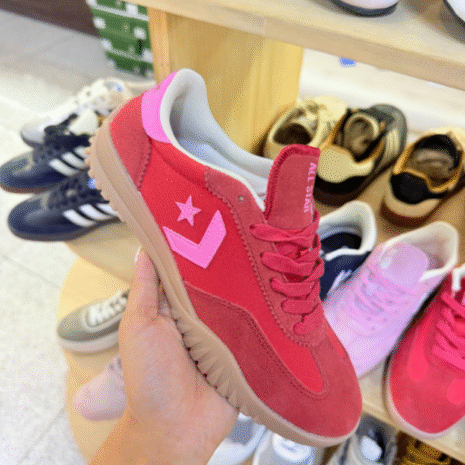 conve ulaan conve ulaan