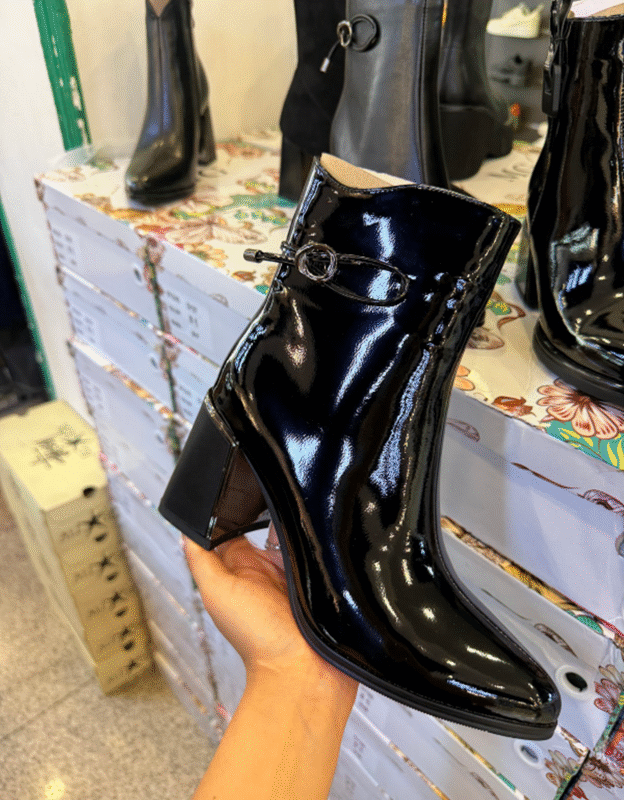 Хавар намрын гутал Лаак