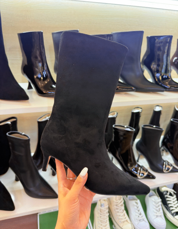 Хавар намрын гутал Илэг