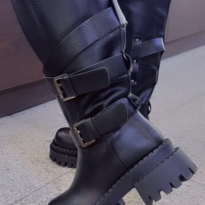 Өвлийн дотортой гутал