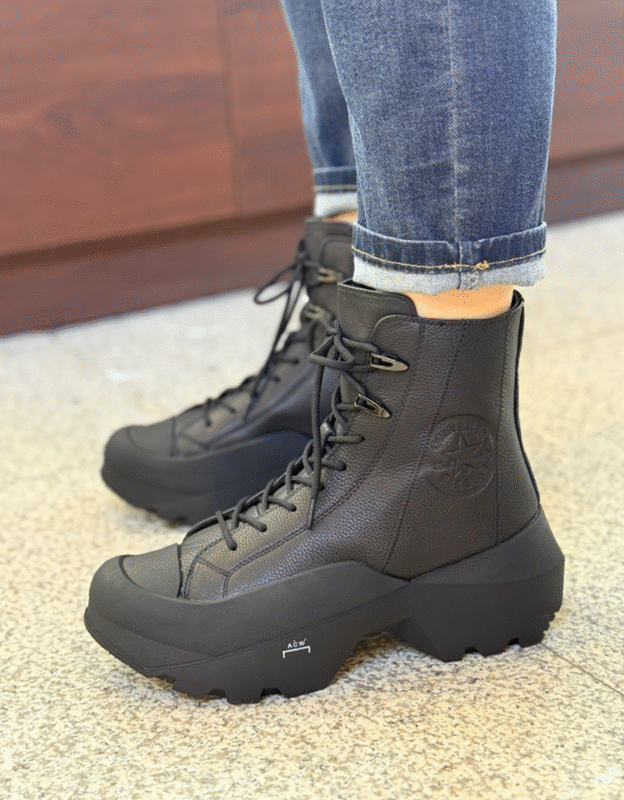 Converse /Үдээстэй арьс/