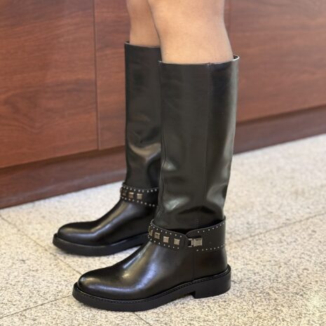 W7-түрүүтэй намхан ултай эмэгтэй гутал