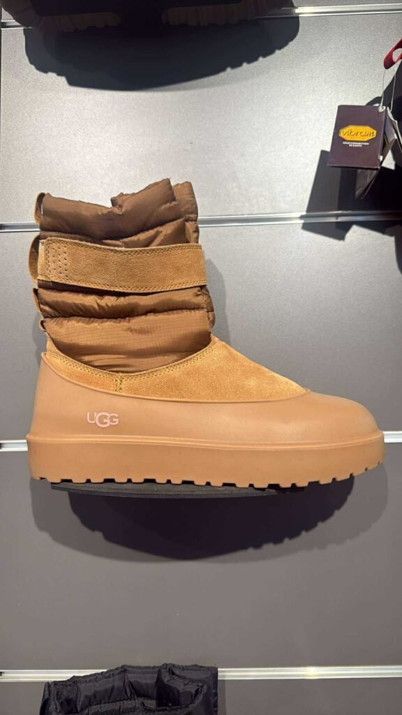 UGG өвлийн ногоон пүүз ( ugg-ovol-puuz-nogoon )
